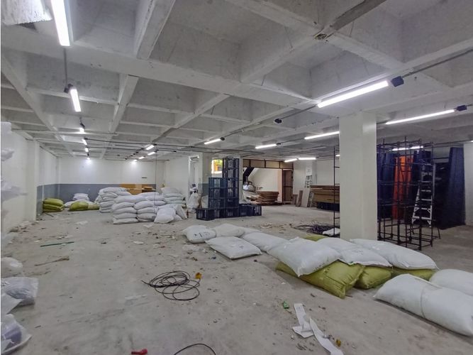 Bodega en arriendo en Viviendas Del Sur, Itagüí, 400 m² · foto 3 de 8