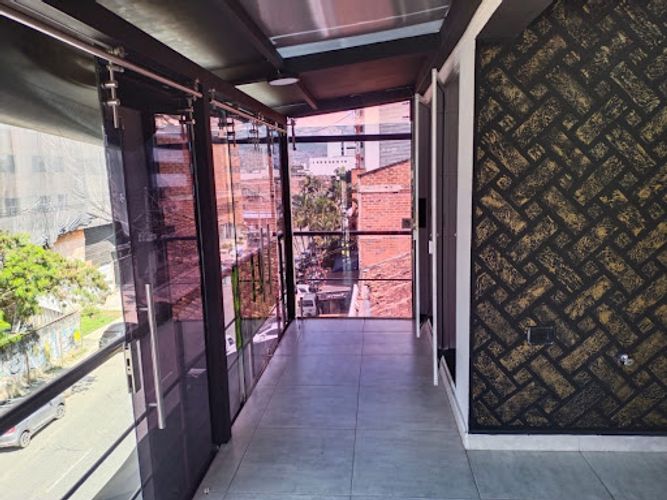 Oficina en arriendo en San Diego, Medellín, 35 m² · foto 2 de 10