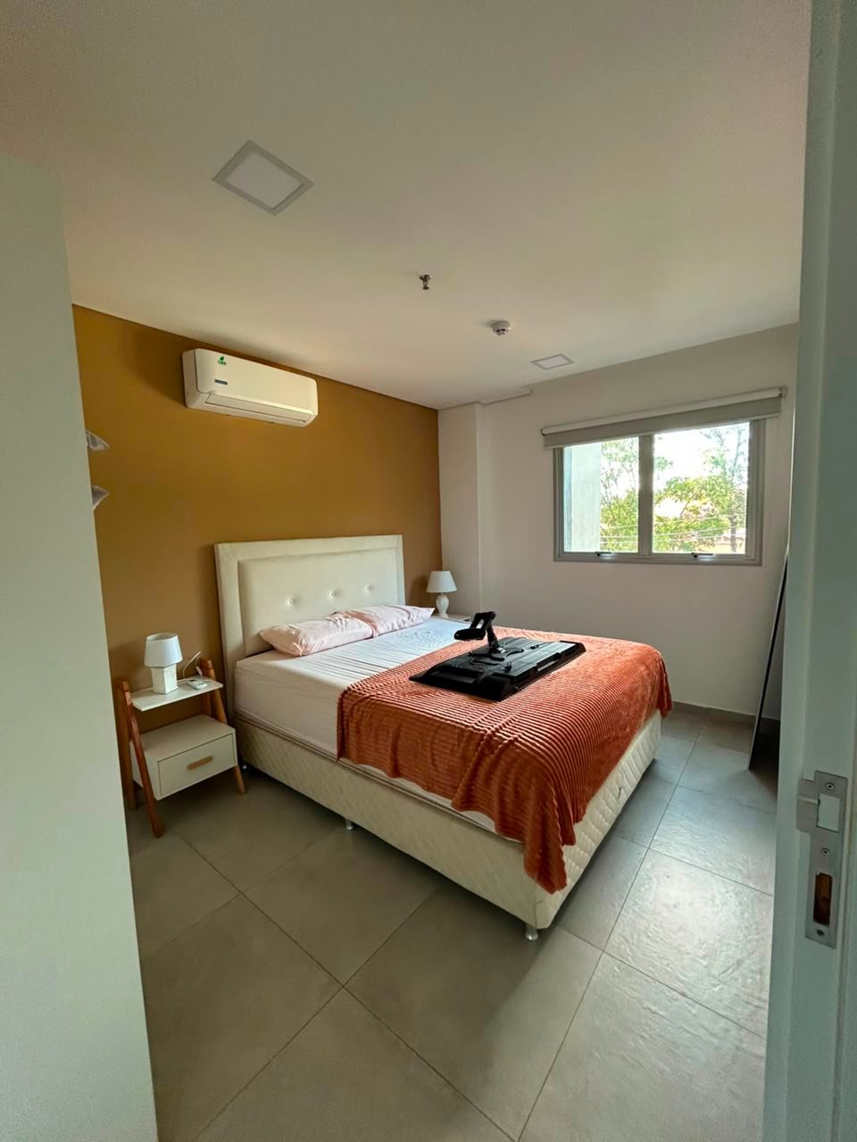 ALQUILO DEPARTAMENTO AMOBLADO DE 2 DORMITORIOS EDIFICIO HOME STUDIO HERRERA — foto 2