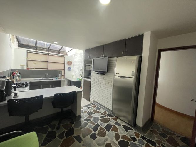 Casa de 3 alcobas en venta en Pontevedra, Bogotá, 182 m² · foto 6 de 17
