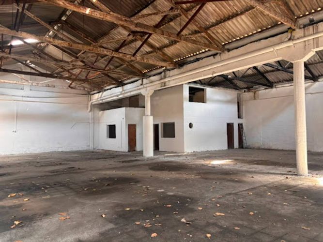 Bodega en arriendo en Simon Bolivar, Itagüí, 3500 m² · foto 9 de 14