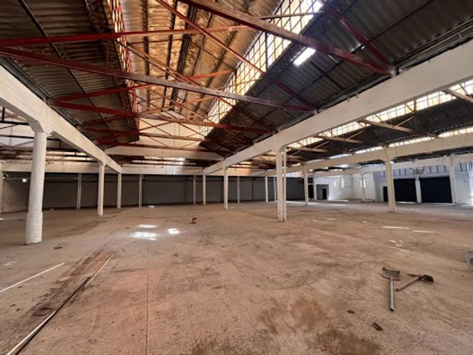 Bodega en arriendo en Simon Bolivar, Itagüí, 2400 m² · foto 3 de 21