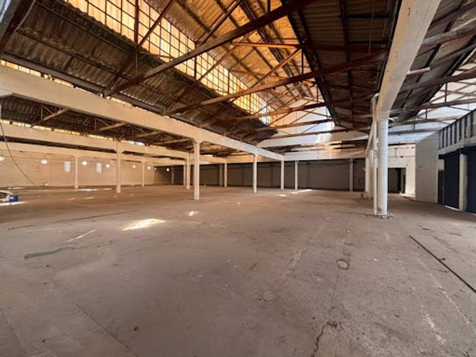 Bodega en arriendo en Simon Bolivar, Itagüí, 2400 m² · foto 4 de 21