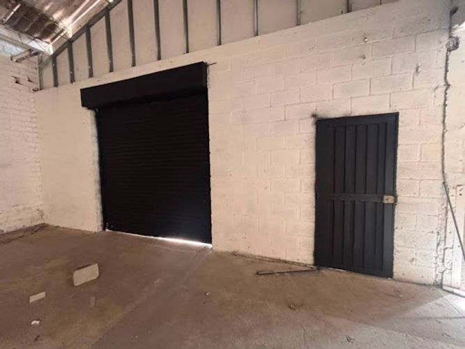 Bodega en arriendo en Simon Bolivar, Itagüí, 2400 m² · foto 8 de 21