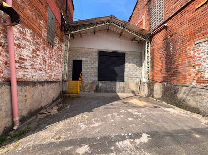 Bodega en arriendo en Simon Bolivar, Itagüí, 2400 m² · foto 20 de 21