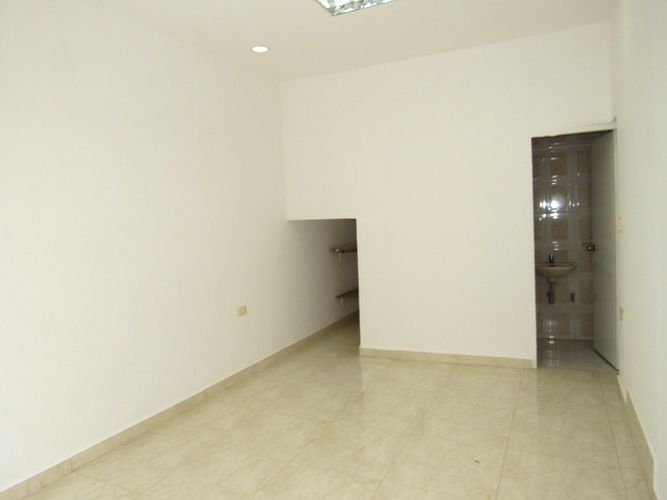 Local en arriendo en El Prado, Bucaramanga, 18 m² · foto 4 de 5