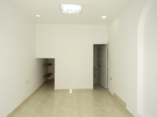 Local en arriendo en El Prado, Bucaramanga, 18 m² · foto 3 de 5