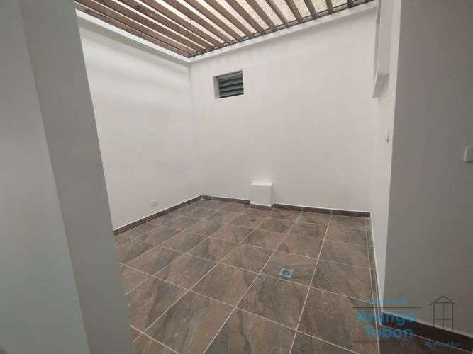 Local en arriendo en Bolivariana, Medellín, 90 m² · foto 2 de 14