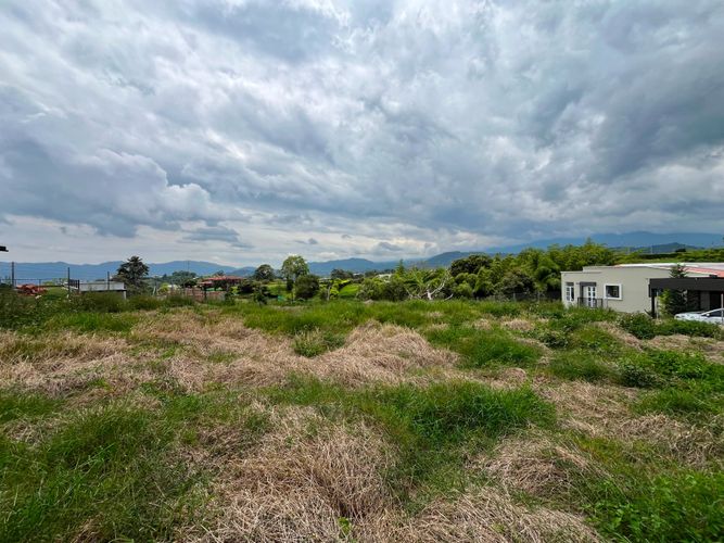 Lote en venta en Tribunas Corcega, Pereira, 2320 m² · foto 3 de 6