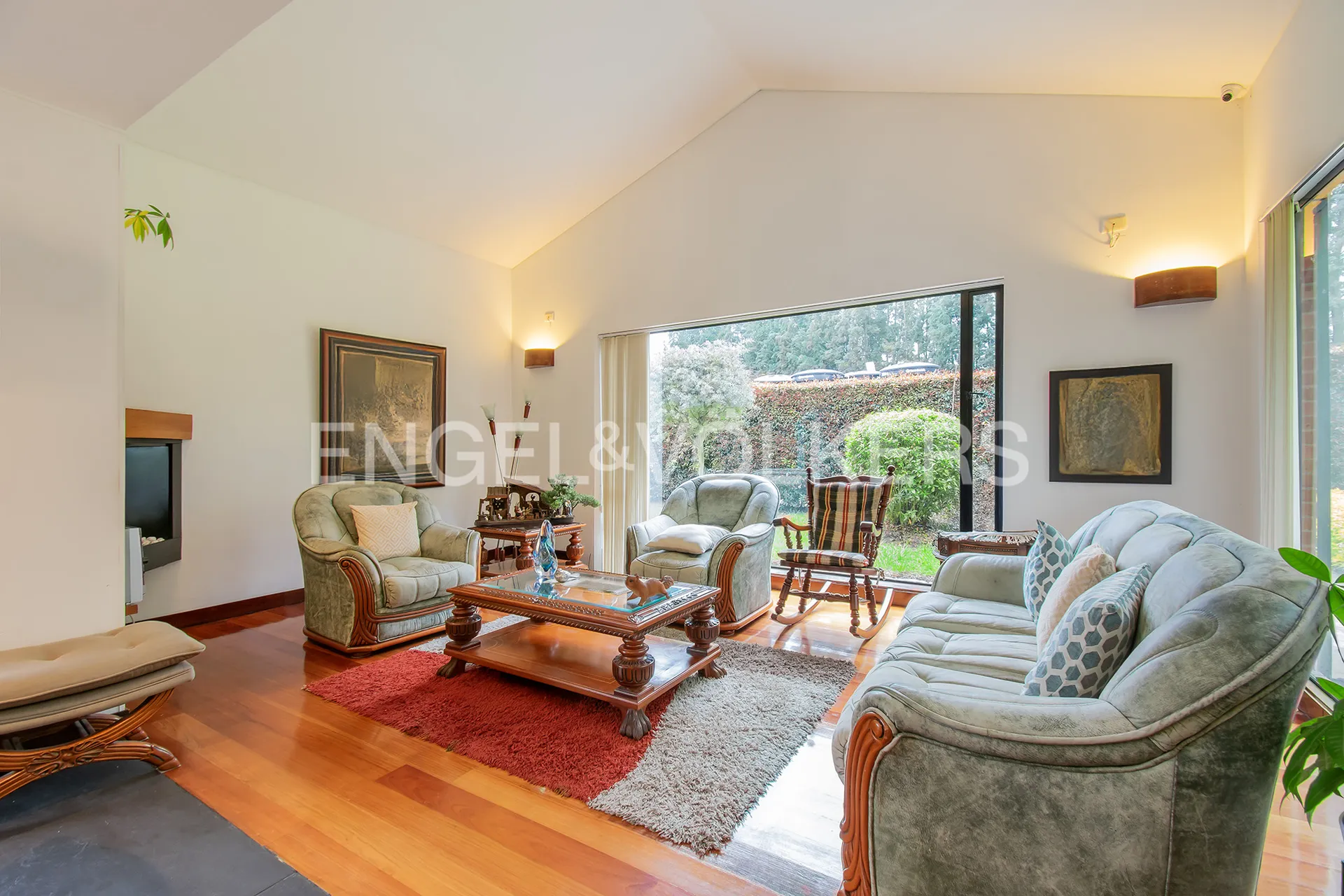 Casa en venta en Chuntame, Cajicá · foto 2 de 18