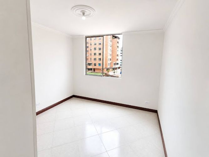 Apartamento en arriendo en Milla De Oro, Medellín · foto 5 de 24