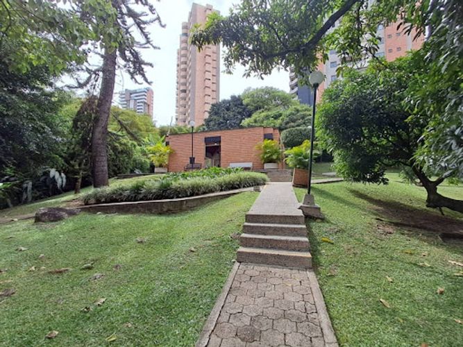 Apartamento en arriendo en Milla De Oro, Medellín · foto 21 de 24