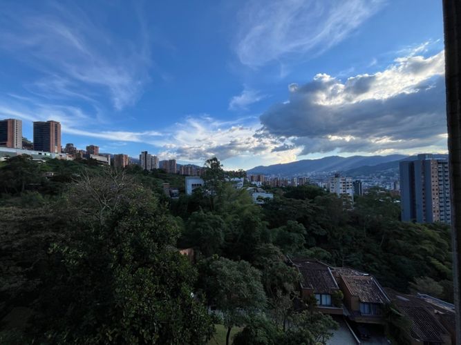 Apartamento de 3 alcobas en venta en El Tesoro, Medellín, 295 m² · foto 8 de 19