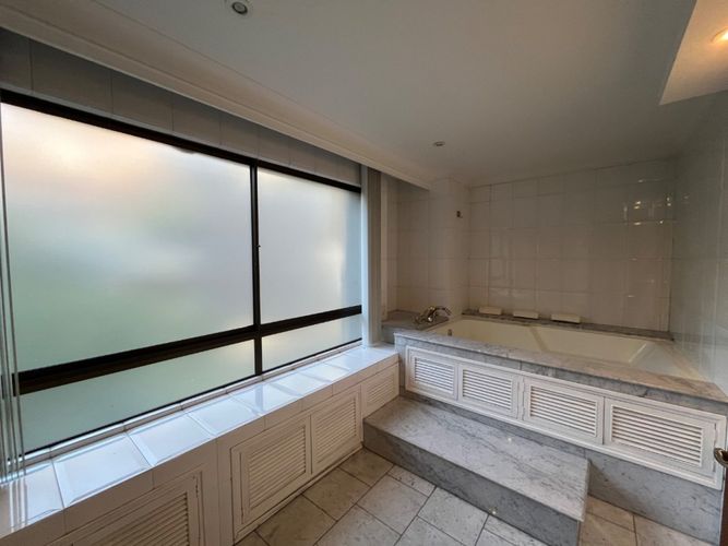 Apartamento de 3 alcobas en venta en El Tesoro, Medellín, 295 m² · foto 10 de 19