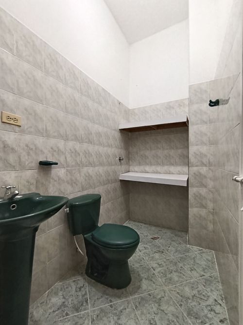 Local en arriendo en Latino, Cúcuta, 240 m² · foto 6 de 8