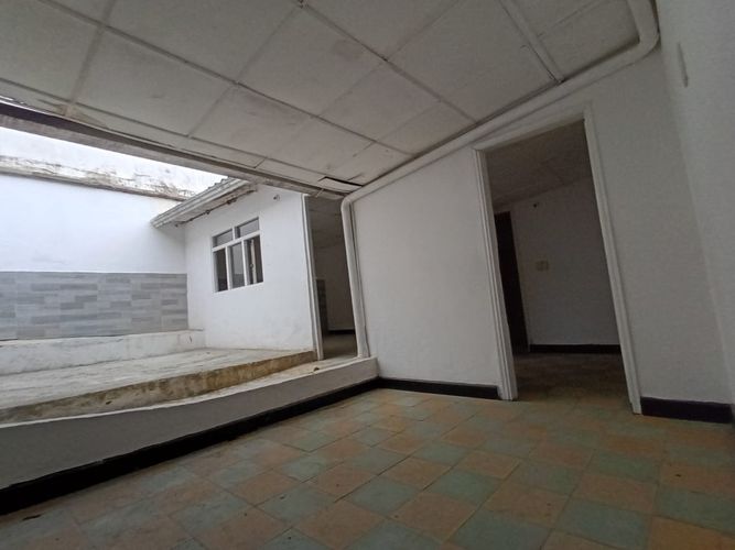 Bodega en arriendo en Casco Antiguo - Floridablanca, Floridablanca, 215 m² · foto 18 de 20