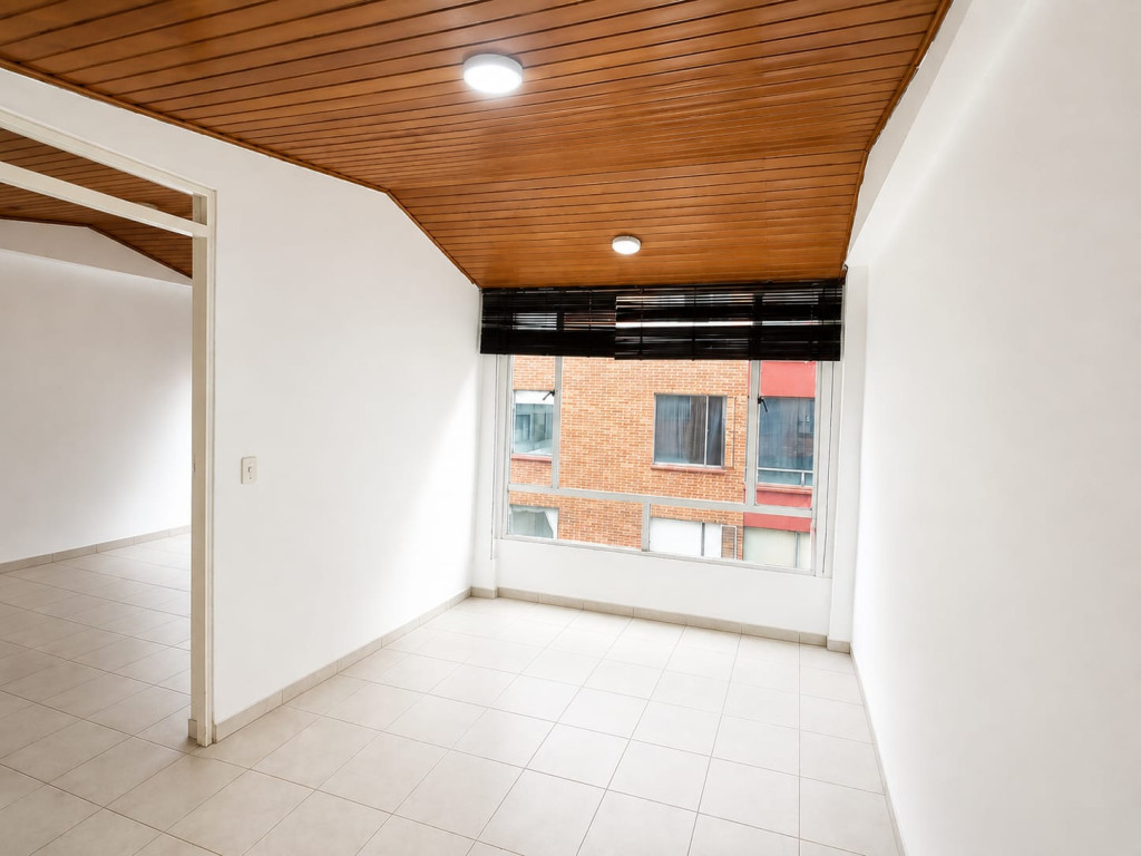 Apartamento en venta en Marly, Bogotá · foto 3 de 11