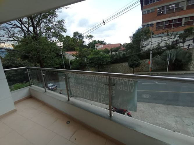 Apartamento de 3 alcobas en arriendo en Urbanizacion Fuentes De Zuñiga, Medellín, 140 m² · foto 2 de 13