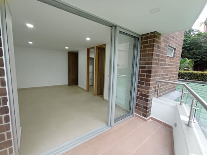 Apartamento de 3 alcobas en arriendo en Urbanizacion Fuentes De Zuñiga, Medellín, 140 m² · foto 3 de 13