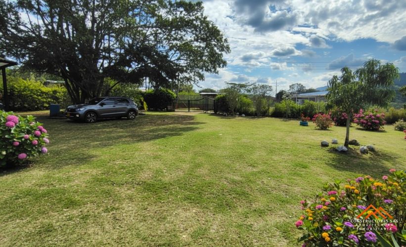 Casa de 3 alcobas en venta en Chucuni, Ibagué, 300 m² · foto 4 de 18