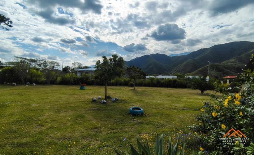 Casa de 3 alcobas en venta en Chucuni, Ibagué, 300 m² · foto 17 de 18