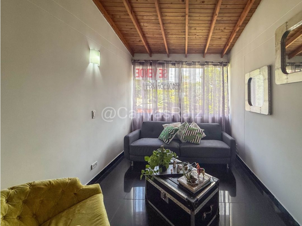Apartamento en venta en Loma Del Esmeraldal, Envigado · foto 3 de 11