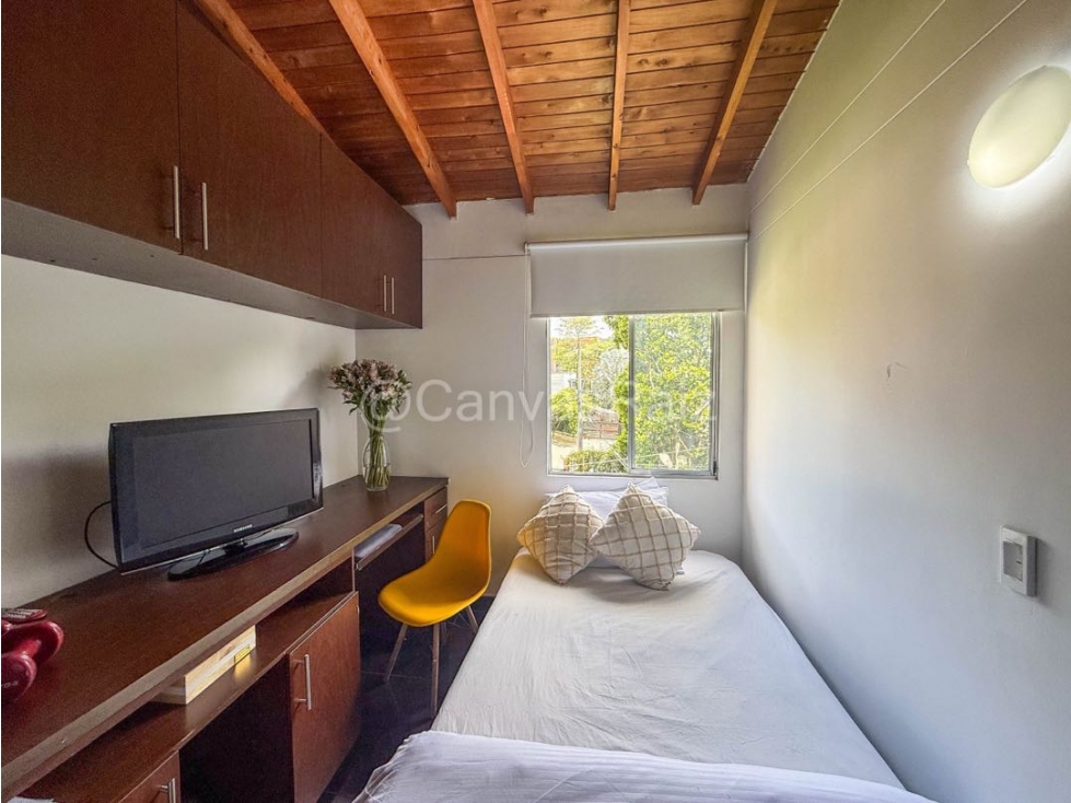 Apartamento en venta en Loma Del Esmeraldal, Envigado · foto 8 de 11
