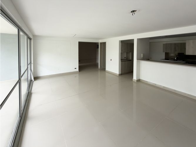 Apartamento de 4 alcobas en venta en Lili, Cali, 101 m² · foto 2 de 12