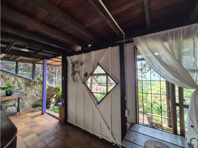 Casa de 6 alcobas en venta en La Reforma, Cali, 218 m² · foto 10 de 24