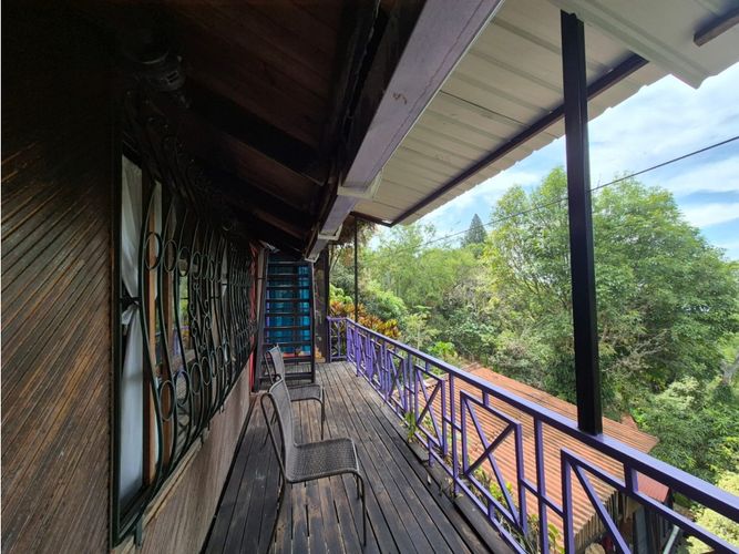 Casa de 6 alcobas en venta en La Reforma, Cali, 218 m² · foto 23 de 24