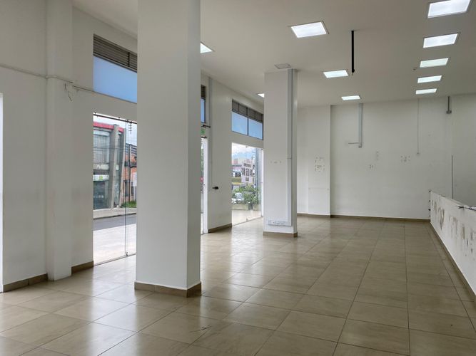 Local en arriendo en Zona Industrial La Popa, Dosquebradas, 205 m² · foto 2 de 9