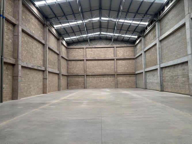 Bodega en arriendo en Aeropuerto, Rionegro, 1026 m² · foto 2 de 10