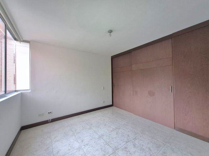 Apartamento de 3 alcobas en venta en La Inmaculada, Envigado, 75 m² · foto 12 de 14