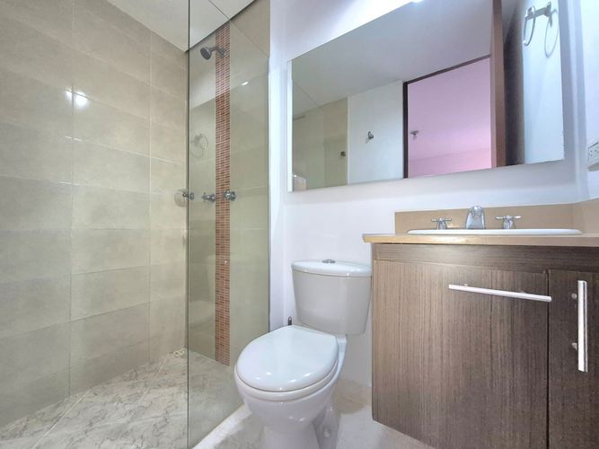 Apartamento de 3 alcobas en venta en La Inmaculada, Envigado, 75 m² · foto 10 de 14