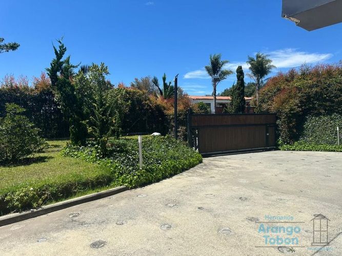 Casa de 4 alcobas en venta en El Retiro · foto 4 de 22