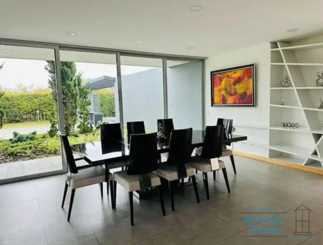 Casa de 4 alcobas en venta en El Retiro · foto 8 de 22