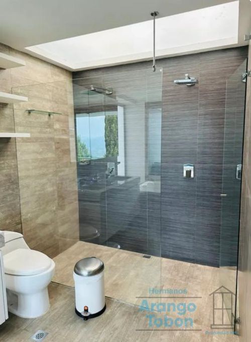 Casa de 4 alcobas en venta en El Retiro · foto 10 de 22