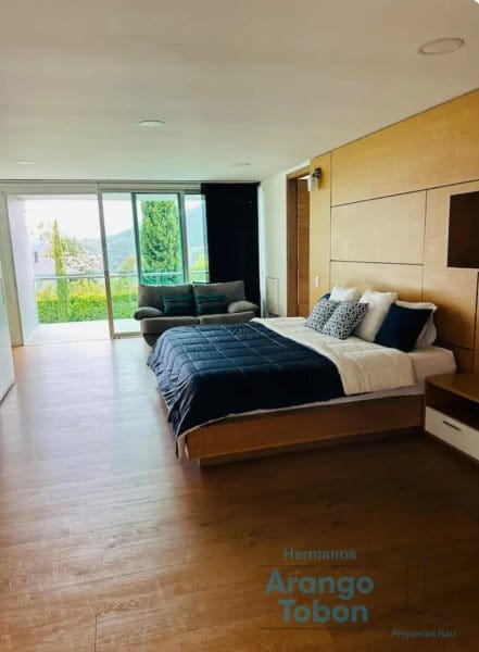 Casa de 4 alcobas en venta en El Retiro · foto 19 de 22