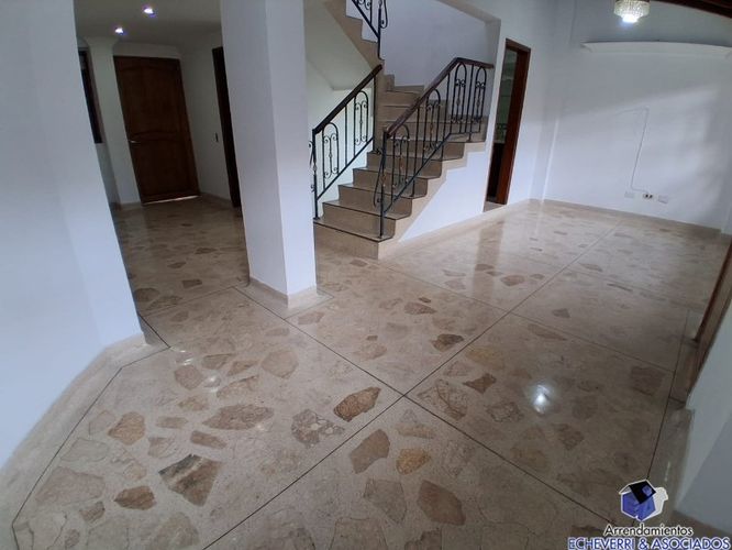 Casa de 4 alcobas en arriendo en Mayorca, Sabaneta, 210 m² · foto 11 de 17