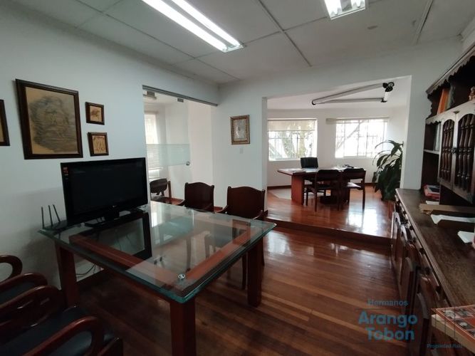 Local en arriendo en Laureles, Medellín, 165 m² · foto 18 de 21
