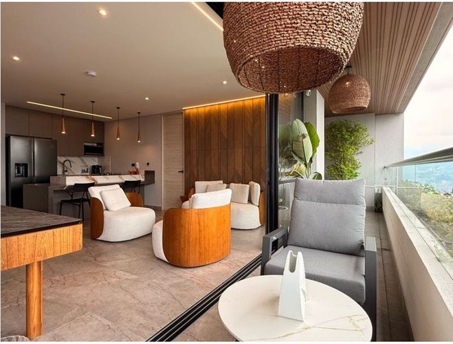 Apartamento de 2 alcobas en venta en El Poblado, Medellín, 89 m² · foto 19 de 20