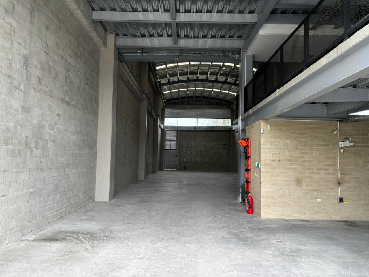 Bodega en Arriendo en Aeropuerto, Rionegro