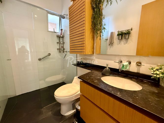 Casa de 4 alcobas en venta en Las Palmas, Medellín, 625 m² · foto 10 de 24