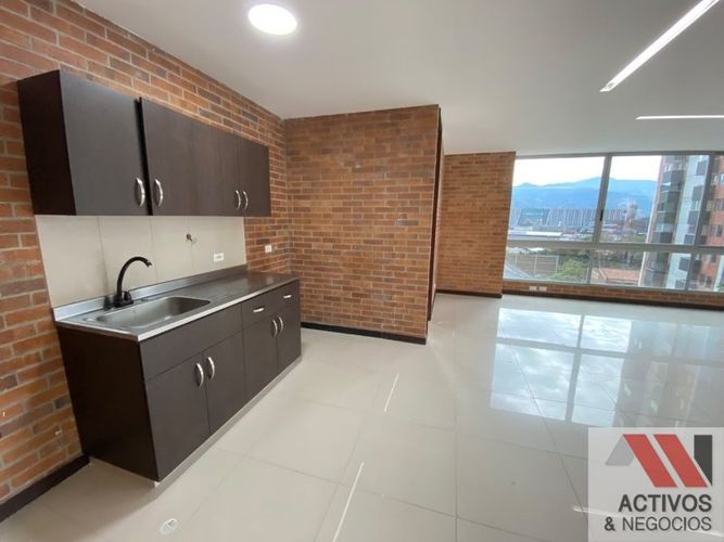 Oficina en arriendo en Colombia, Medellín, 64 m² · foto 3 de 7