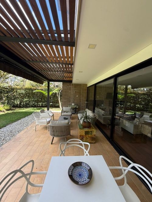 Casa de 3 alcobas en venta en Llano Grande, Rionegro, 240 m² · foto 5 de 23