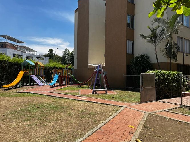 Apartamento de 3 alcobas en venta en Brisas De Los Alamos, Cali, 54 m² · foto 4 de 24