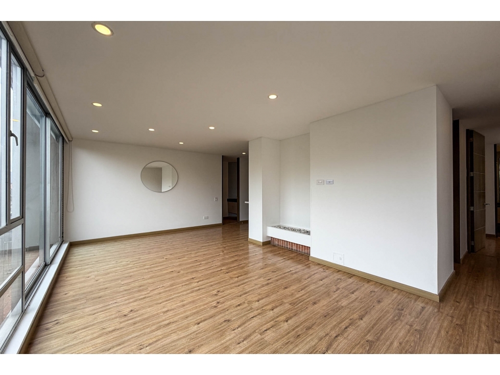 Apartamento en Arriendo en La Calleja, Bogotá