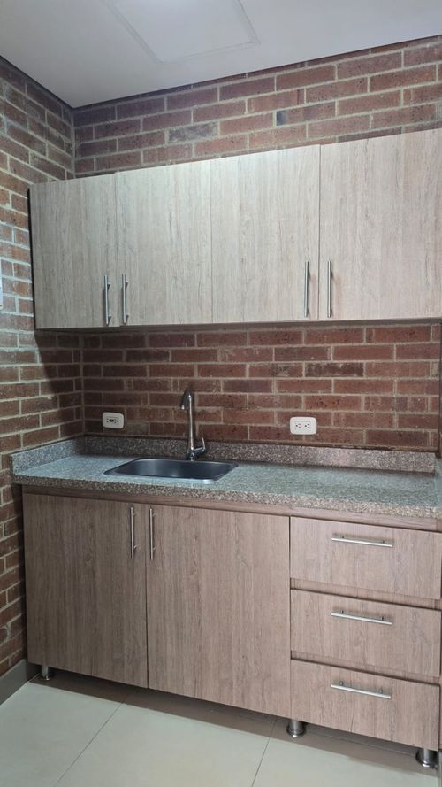 Oficina en arriendo en Castropol, Medellín, 136 m² · foto 6 de 11