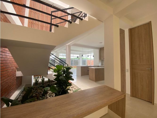 Casa de 3 alcobas en venta en Las Mercedes, Jamundí, 210 m² · foto 5 de 23