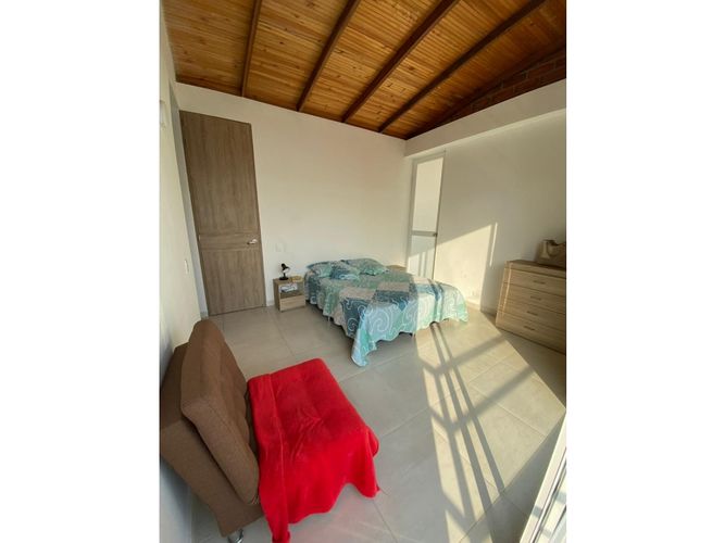 Casa de 3 alcobas en venta en Las Mercedes, Jamundí, 210 m² · foto 14 de 23